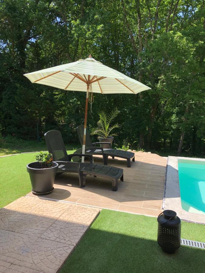 Charmant Petit gite au milieu de la Verdure Coulounieix-Chamiers Extérieur photo